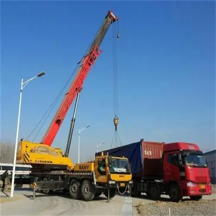 万全吊车出租吊装大件的时候的注意事项